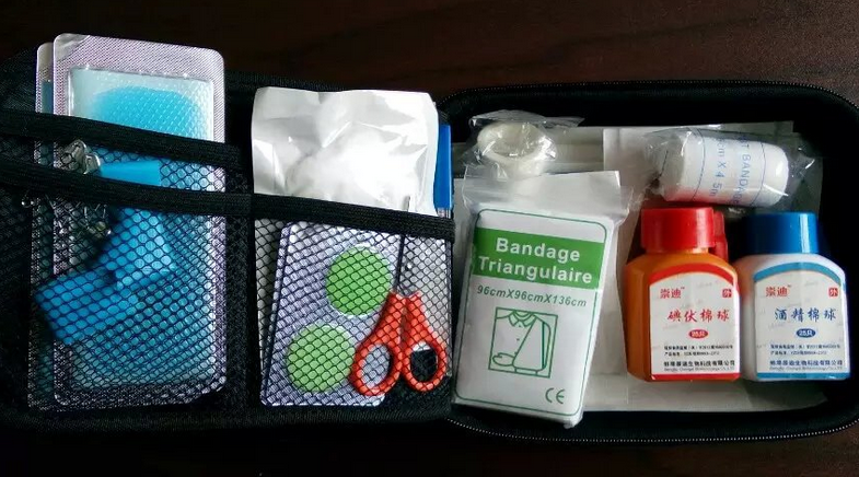 崇迪牌醫(yī)用級(jí)護(hù)理包/急救包/急救箱