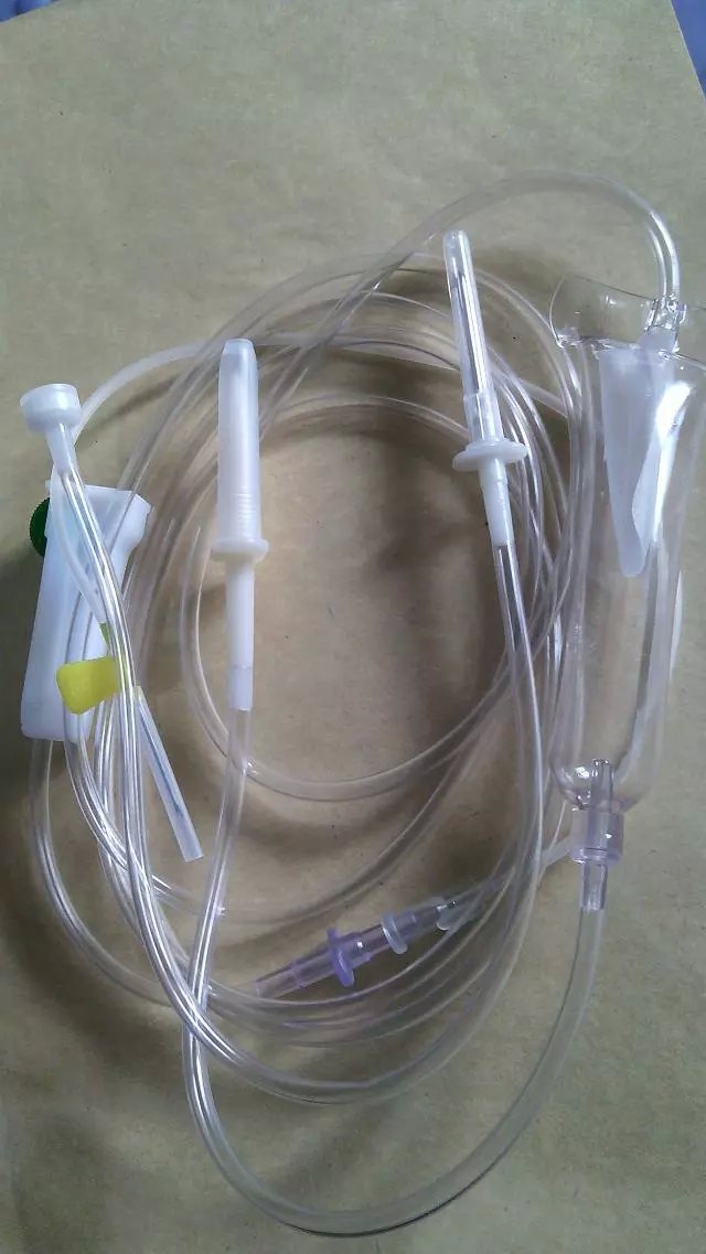 一次性使用輸血器