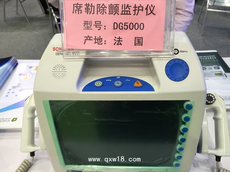 除顫儀，喉鏡