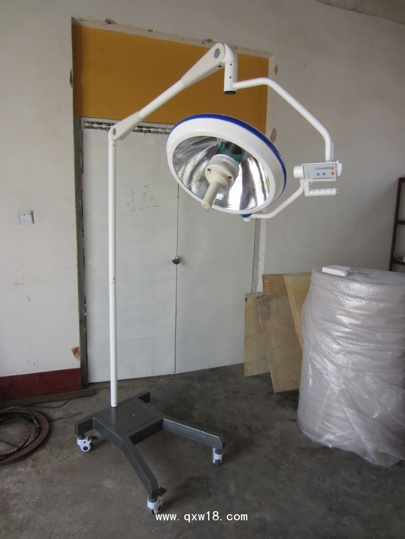 外置攝像系統(tǒng)手術(shù)燈  立式應(yīng)急手術(shù)無(wú)影燈