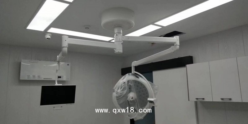 銷高質(zhì)量LED定焦700/500無影燈吊式LED雙頭手術(shù)燈