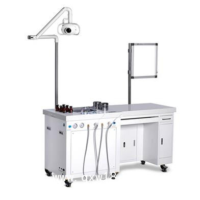 耳鼻喉科檢查治療臺