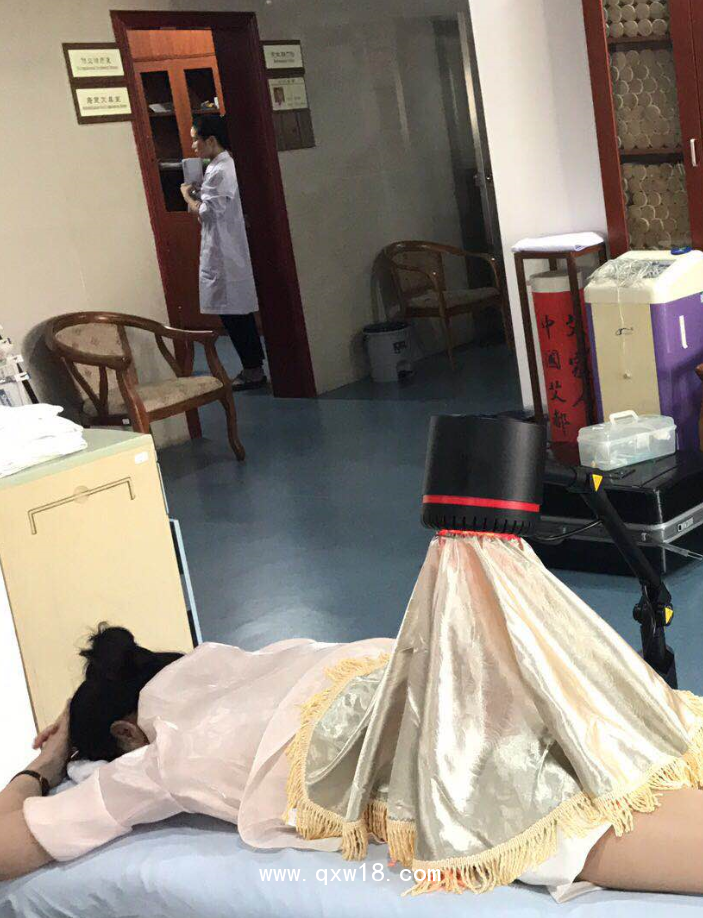 無(wú)煙無(wú)明火電子艾灸儀