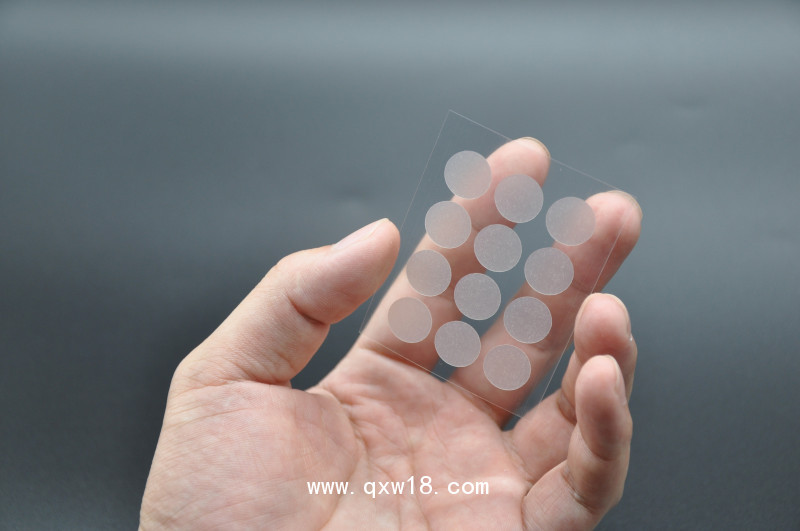 防水創(chuàng)可貼