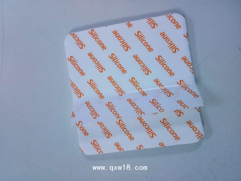 君言10cm*10cm 硅凝膠泡沫敷料無(wú)邊型