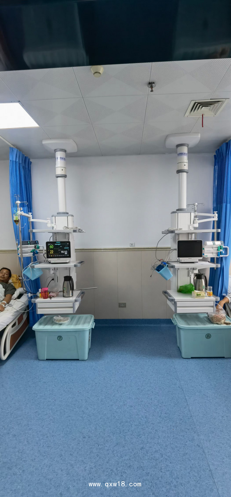 山東欣雨辰醫(yī)療 YC-2醫(yī)療柱 手術(shù)室吊柱 ICU吊柱