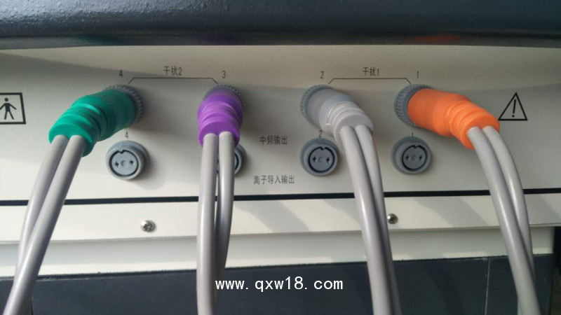 多功能四路離子導(dǎo)入治療儀