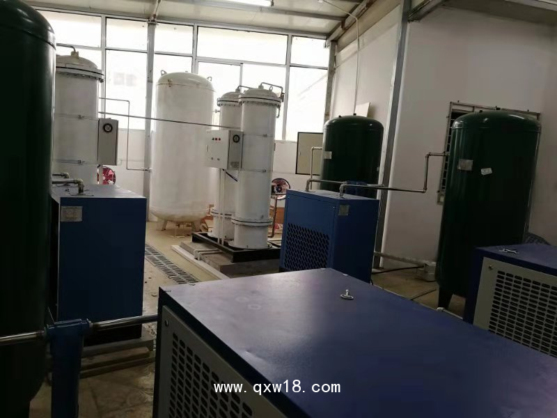 大型醫(yī)用制氧機(jī)