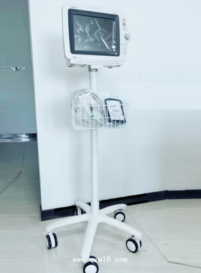 監(jiān)護(hù)儀推車(chē) -- SM22051