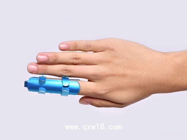 手指骨折固定夾板指關節(jié)彎曲變形矯正器醫(yī)用指骨骨折康復固定支具