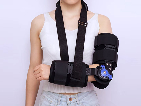 可調(diào)式肘關(guān)節(jié)支具款式一
