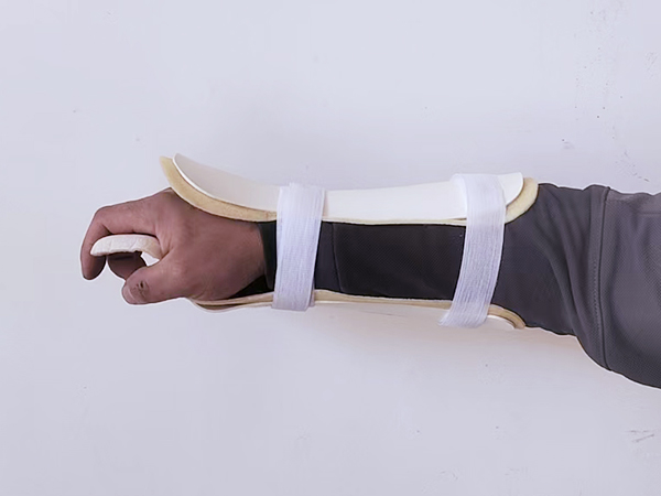 腕關(guān)節(jié)前臂支具