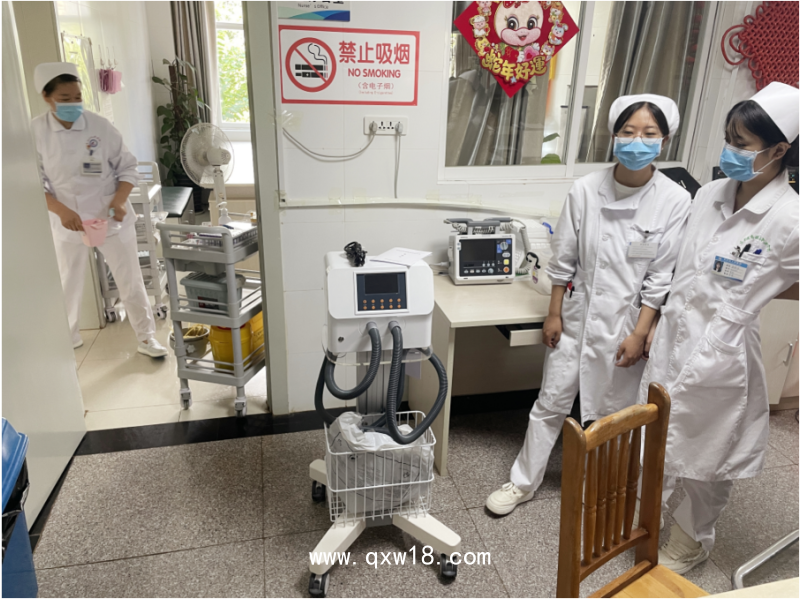 背心式氣動(dòng)高頻震蕩排痰機(jī)