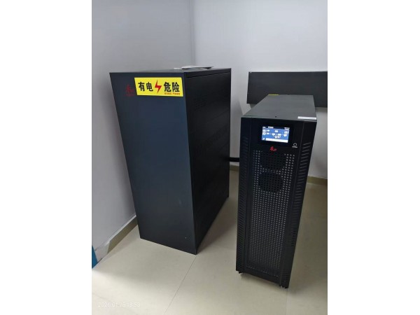 醫(yī)用UPS電源（不間斷全自動補(bǔ)償式穩(wěn)壓電源）/UPS電源/UPS不間斷電源